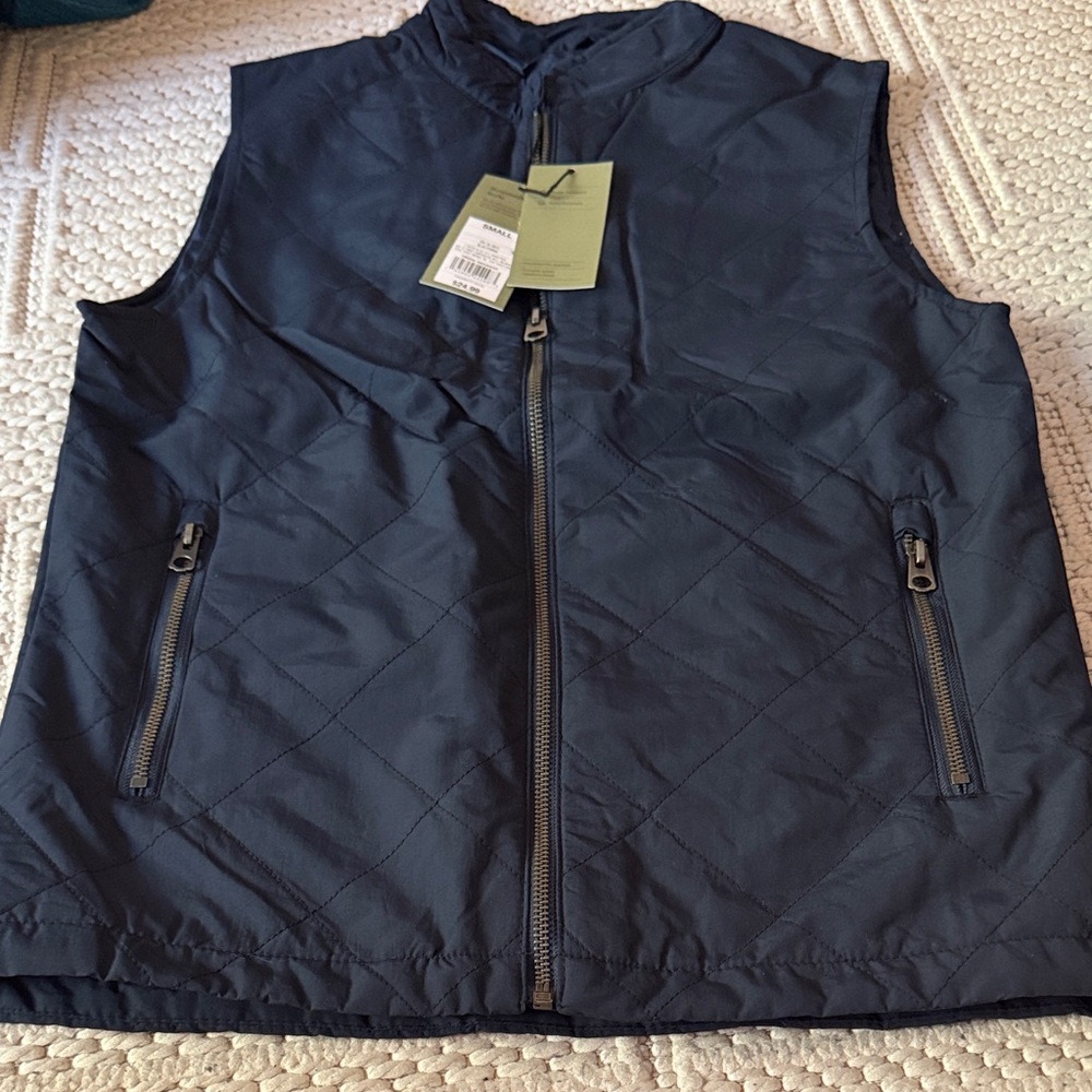 Goodfellow & Co- Target Men's Quilted Navy Vest with Zip Pockets